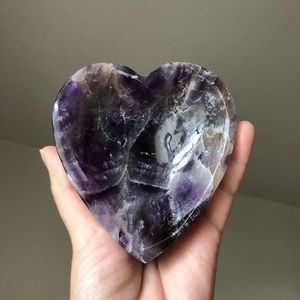 Beautiful Dream Amethyst Crystal Heart Bowl